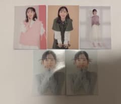 楡井希実　「にれ祭 ～お誕生日いぶ～」　ブロマイド4種セット+同柄1枚のサムネイル