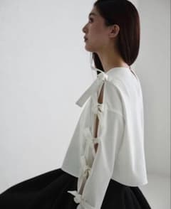 emm the shop candy blouse - メルカリ