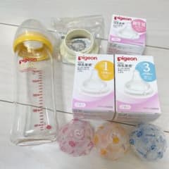 ピジョン　母乳実感240ml 乳首・ミルク缶アタッチメント付きのサムネイル