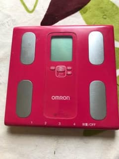OMRONの体重計のサムネイル