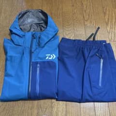 DAIWA GORE-TEX レインウェア 上下セット 新品DAIWA GORE-TEX レインウェア 上下セット XL 釣り - メルカリ