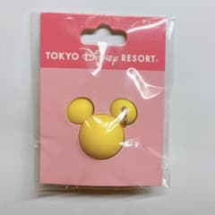 【新品】ディズニーリゾート　ミッキー　チャーム　キーチェーン　黄色のサムネイル