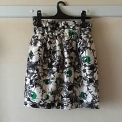 美品！FRAY I.D♡ギャザーデザイン花柄スカートのサムネイル