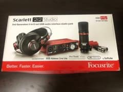 Focusrite Scarlett 2i2 Studio [2nd gen]のサムネイル