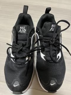 Nike Max Air ブラックスニーカーのサムネイル