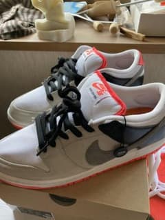 専用ナイキ　NIKE SB ダンク　インフラレッドのサムネイル