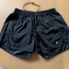 asics ランニングショートパンツ ブラック　レディースLのサムネイル