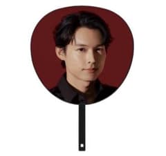 SixTONES 松村北斗　うちわ　MILE SixTONESのサムネイル