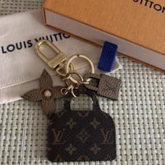 美品　ルイヴィトン キーリング イリュストレ バッグトゥースクール モノグラム 美品 ルイヴィトン キーリング イリュストレ バッグトゥースクール