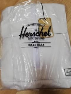 Herschel 未使用  最終値下げのサムネイル