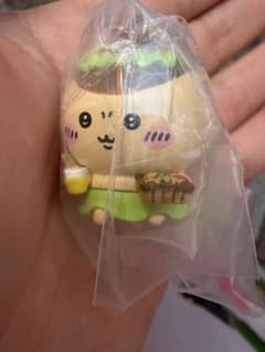 ちいかわ　食べ物いっぱいマスコット　くりまんじゅうのサムネイル