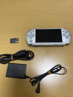 PSP 3000本体　(バッテリー無し)のサムネイル