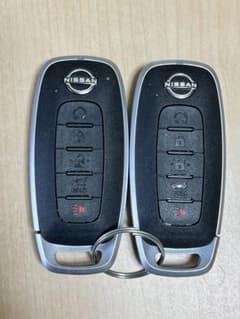 NISSAN 純正 スマートキー 2個セットのサムネイル