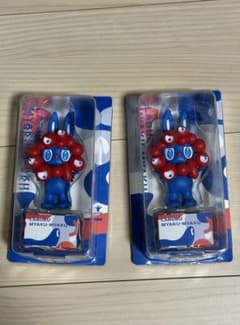 2体セット　ラブブ　ミャクミャク　コラボ　万博　限定のサムネイル