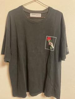 LEGENDA Tシャツ ローズプリントのサムネイル