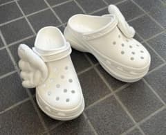 CROCS クロックス　ベイクロッグ　ジビッツ付きのサムネイル