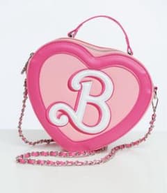 新品？♡Barbie x Cakeworthyハート型 チェーンショルダーバッグ