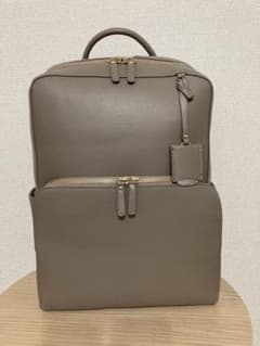【お値下げ】【未使用】ジュエルナローズ　リュックサック　A4サイズ収納のサムネイル