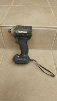 マキタ18V インパクトドライバーのサムネイル