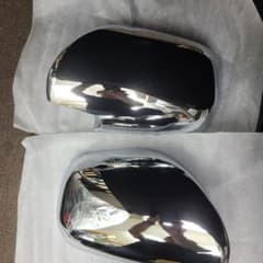 新車外しハイエース　スーパーGL純正メッキドアミラーカバーのサムネイル