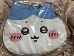 新品未使用　ちいかわ おかおBIGボストンバッグ ハチワレ オマケつきのサムネイル