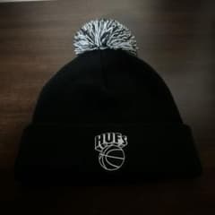 HUFボンボンニット帽のサムネイル