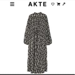 AKTE   フラワーハイネックフレアワンピースのサムネイル