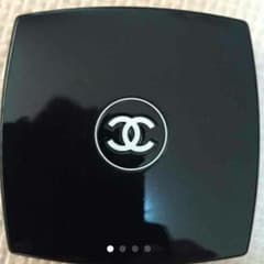 CHANEL アイシャドウのサムネイル