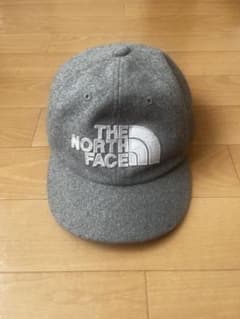 THE NORTH FACE グレーキャップのサムネイル