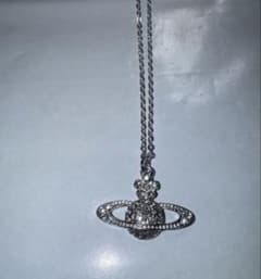 Vivienne Westwood ネックレス シルバーカラーのサムネイル