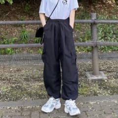 GU カーゴパンツのサムネイル