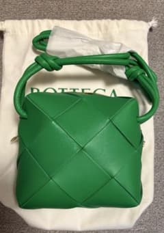 ボッテガヴェネタ　ミニカセット　カメラショルダーバッグ　グリーンイントレチャート