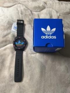 d*7様 adidas 時計　ブラック　新品のサムネイル