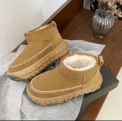 【美品】5CM厚底 ムートンブーツのサムネイル