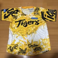 阪神タイガース ユニフォーム 黄色 グラフィティ柄のサムネイル