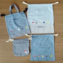 ファミリア　巾着　4点セットのサムネイル