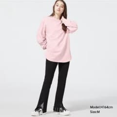 GU 完売品　ハイライズフロントスリットフレアジーンズ　タグ付きのサムネイル