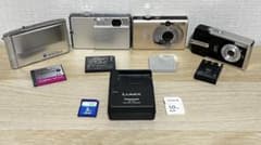 デジカメ　4台セット＋チャージャー1台　ジャンクのサムネイル