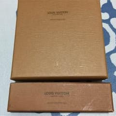 LOUIS VUITTON 箱 boxのサムネイル