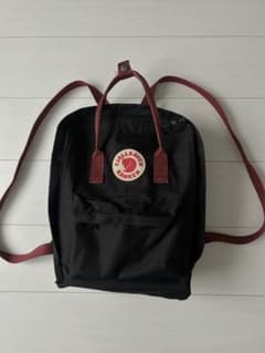 Fjällräven Kånken リュック ブラック×レッドのサムネイル