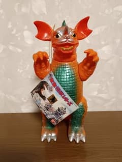 バンダイ　東宝怪獣シリーズ　 キングギドラ　ブルマァク復刻1992 　タグ付き バンダイ 東宝怪獣シリーズ キングギドラ ブルマァク復刻1992 タグ付き