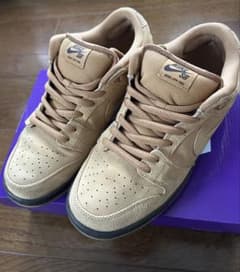 Nike SB Dunk Low Pro "Wheat"のサムネイル