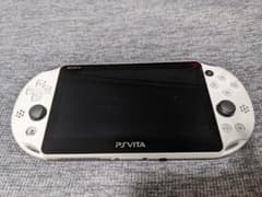 PlayStation　Vita PCH-2000 Wi-fiモデルのサムネイル