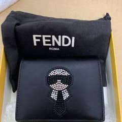 FENDI 二つ折り財布のサムネイル