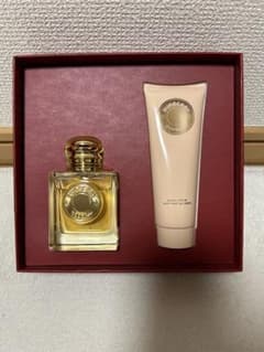 Burberry Goddess オールドパルファム　ボディローションセットのサムネイル