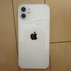 Apple iPhone 12 ホワイト 本体 128GB バッテリー容量73%のサムネイル