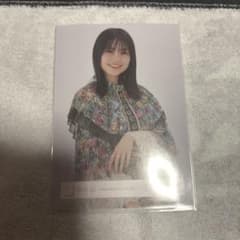 櫻坂46 的野美青　生写真　チュウ　小林由依卒業コンサート　ライブ衣装　花柄のサムネイル