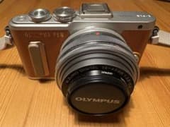 OLYMPUS PEN E-PL8 本体 M.ZUIKO 14-42mm - メルカリ