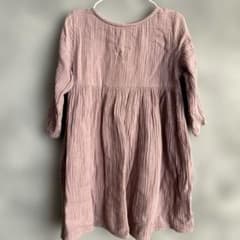 女の子　キッズ服　くすみピンク ギャザー ワンピース 長袖のサムネイル
