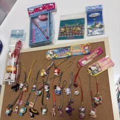 ハローキティ ご当地ストラップ まとめ売り22個 その他アクセサリーのサムネイル